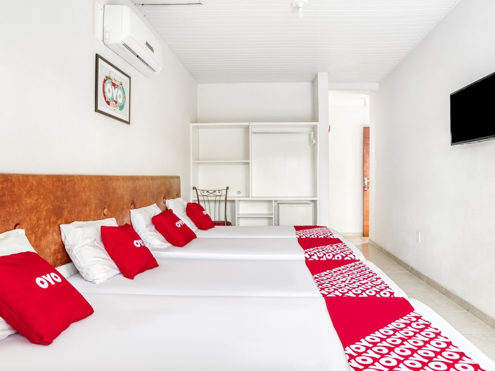 Triple Room (1 Double bed + 1 Single bed) photo 1