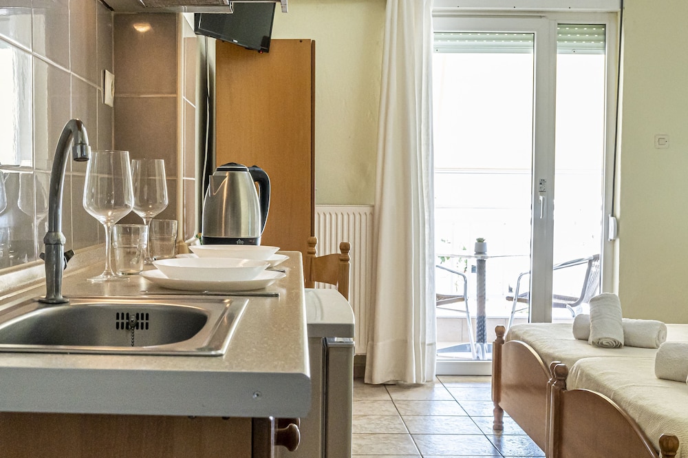 Basic Double Room - Photo 2