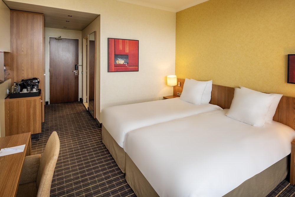 Standard Room, 2 Twin Beds, Accessible - Photo 1