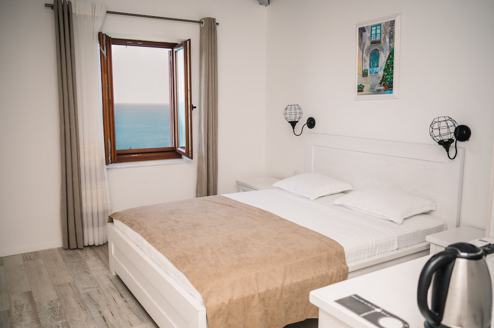 Panoramic Double Room, 1 Queen Bed, Private Bathroom, Sea View