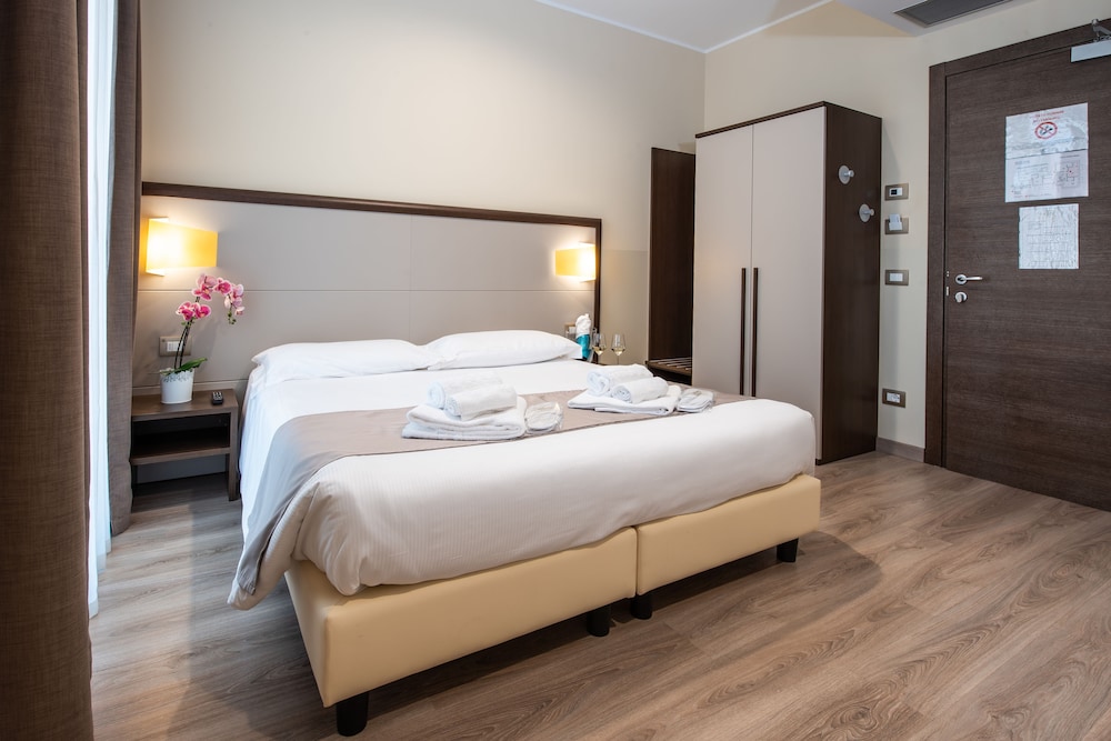 Superior Double Room, Balcony, Tower photo 3