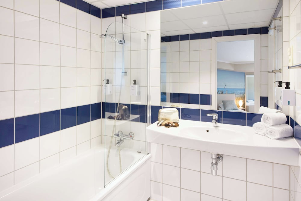 Suite (Master) - Photo 2