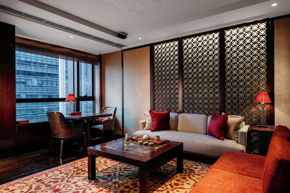 Suite, 1 Bedroom, Smoking, Club Lounge Access photo 1