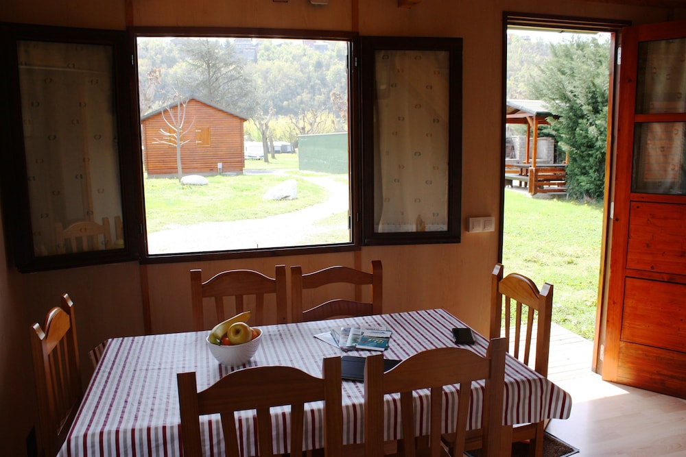 Bungalow, 2 Bedrooms photo 3