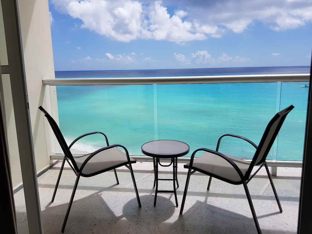 Studio, Beach View photo 1