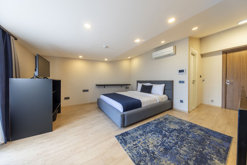 Studio Suite photo 1