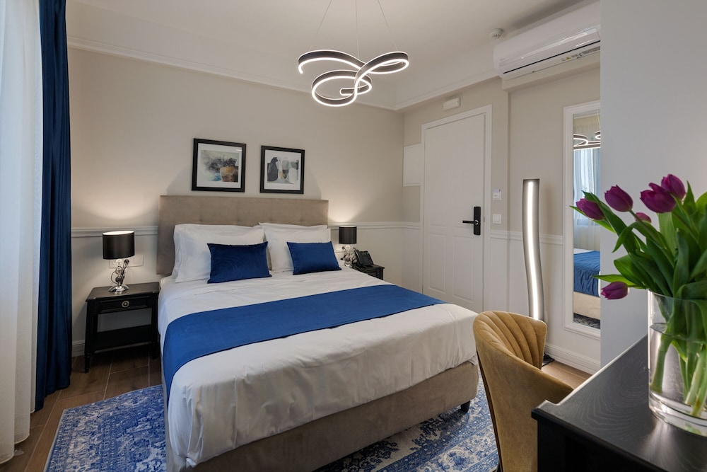 Classic Double or Twin Room photo 1
