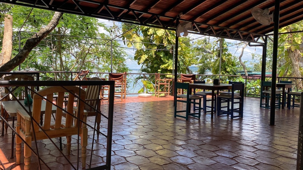 Premium Double Room, Partial Lake View photo 2