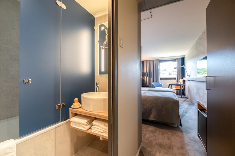 Superior Room, Multiple Beds - Photo 1