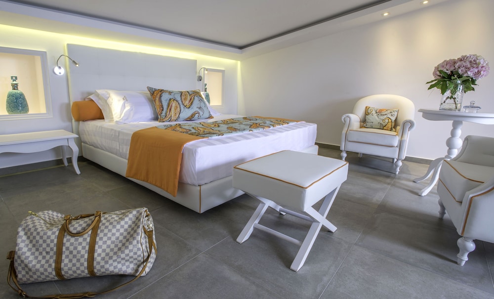 Two Bedroom Suite with Sea View photo 2