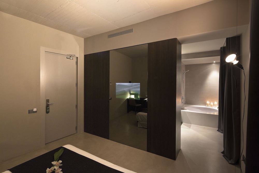 Classic Double or Twin Room - Photo 2