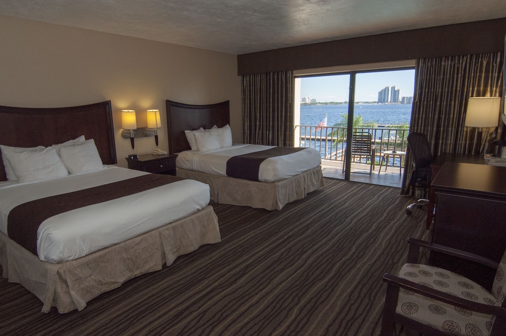 Standard Room, 2 Queen Beds, Non Smoking (No View) - Photo 3