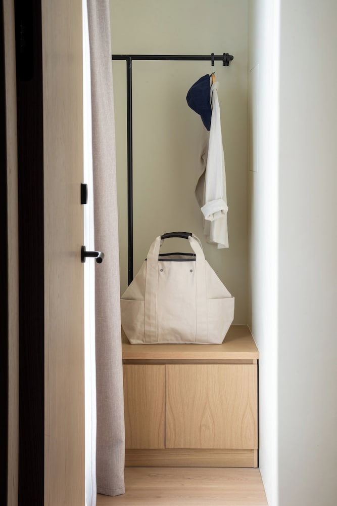 Boutique double room thumbnail 6