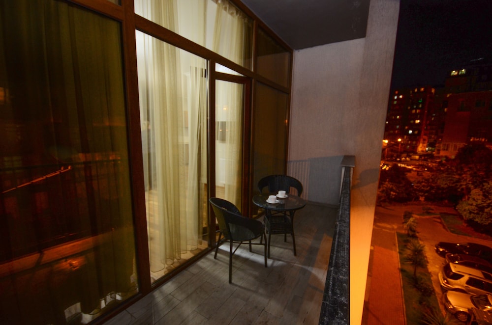 Standard Double Room - Photo 8
