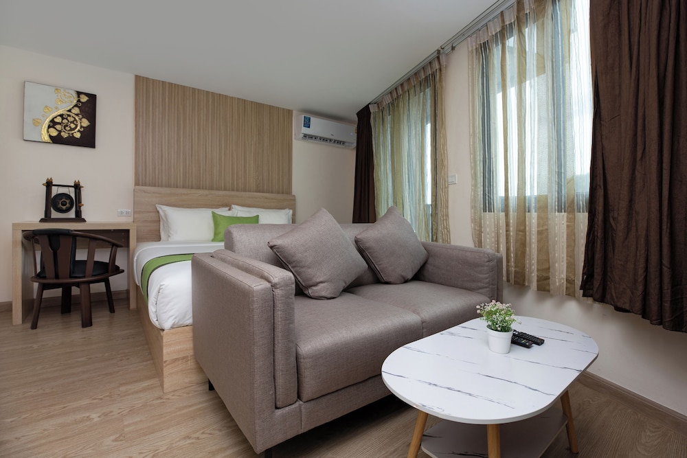 Superior Suite - Photo 4