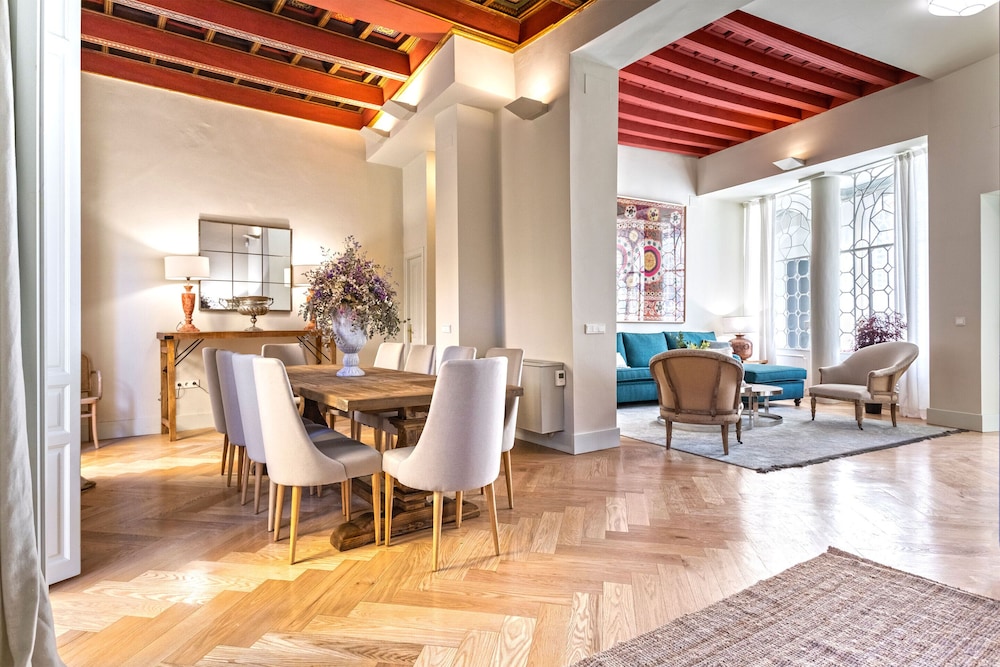Casa (Múltiples Habitaciones)