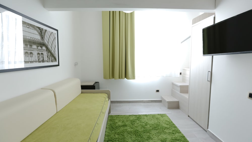 Economy Double or Twin Room, Ensuite
