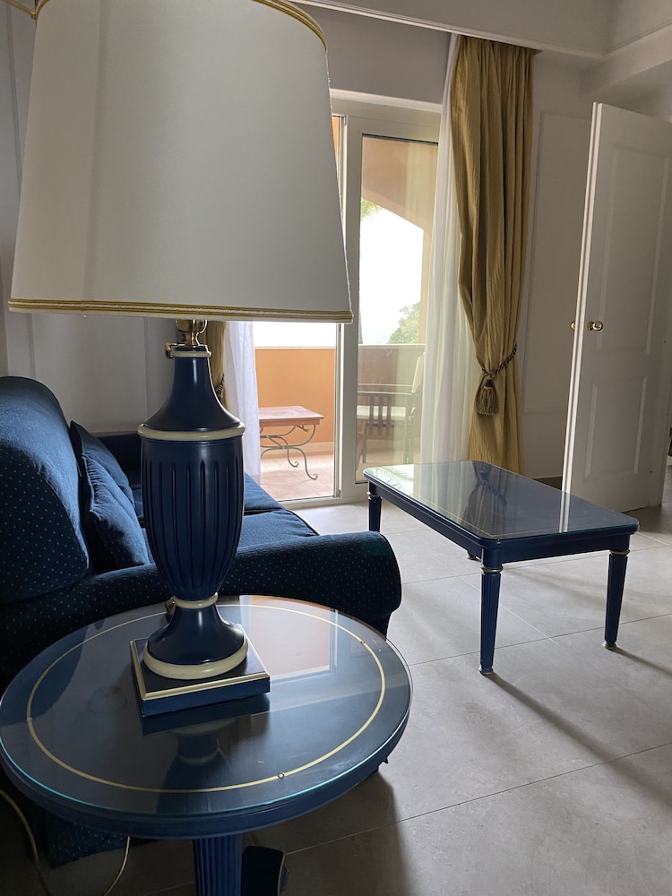 Suite, Garden View - Photo 2