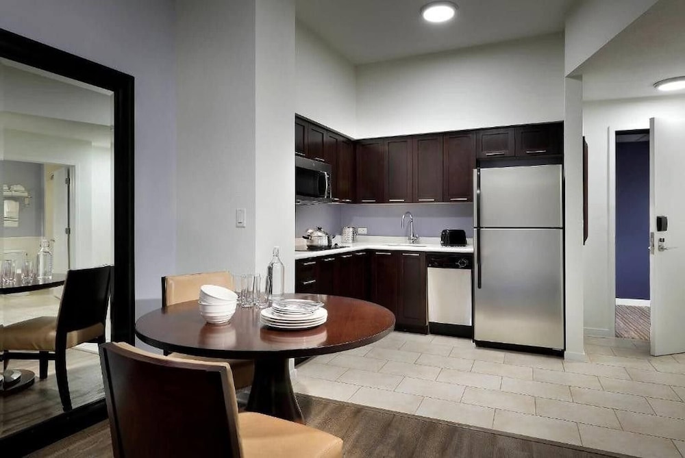 Apartment, 2 Bedrooms, Accessible, Balcony photo 3