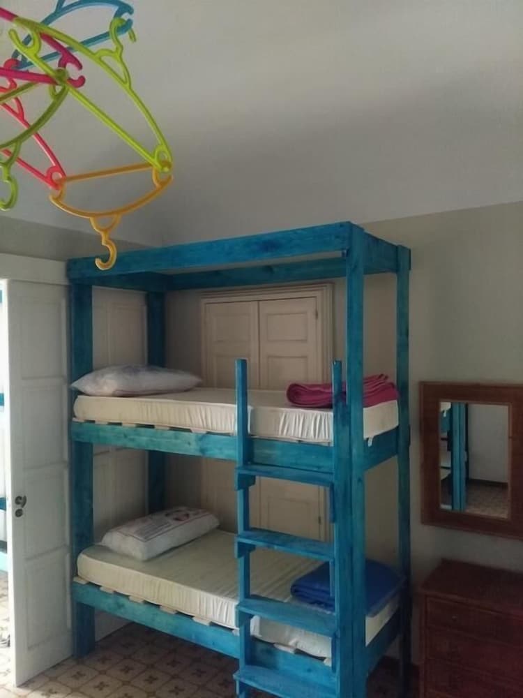 Shared Dormitory, Multiple Beds