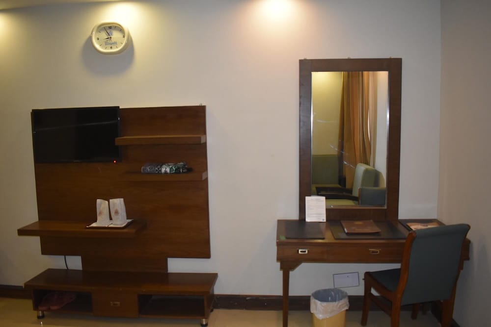 Executive Suite photo 3