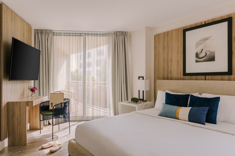 Accessible King Room, Garden View (Self Check-in)