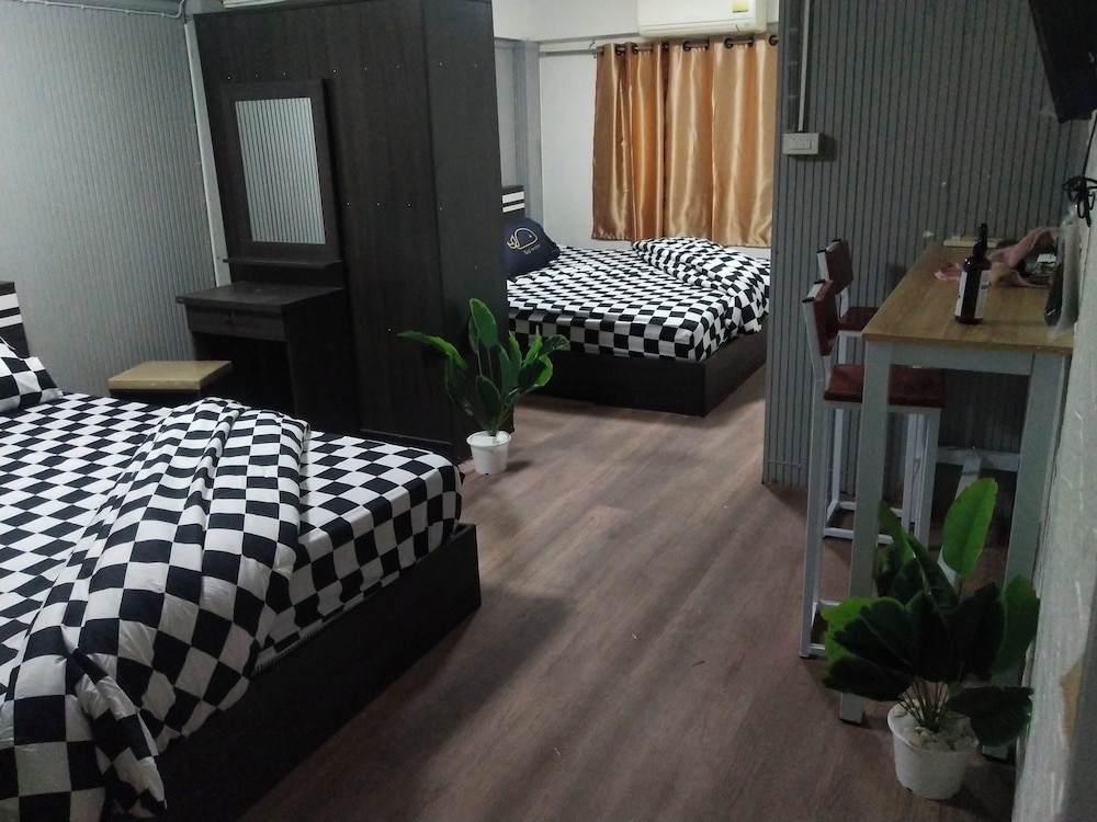 Family Apartment photo 1