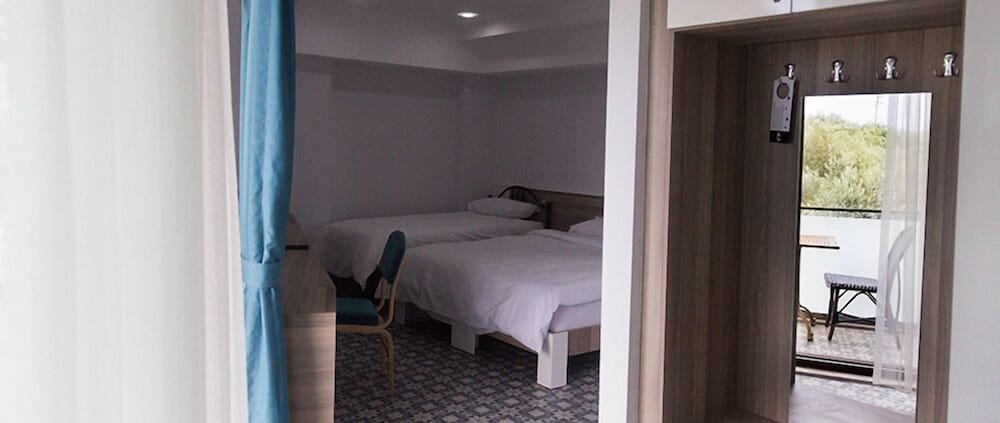 Standard Double or Twin Room, 1 Bedroom, Partial Sea View photo 2