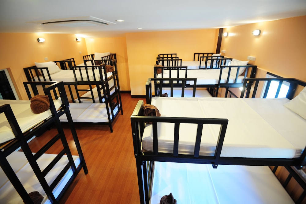 Dormitorio condiviso Basic, per soli uomini