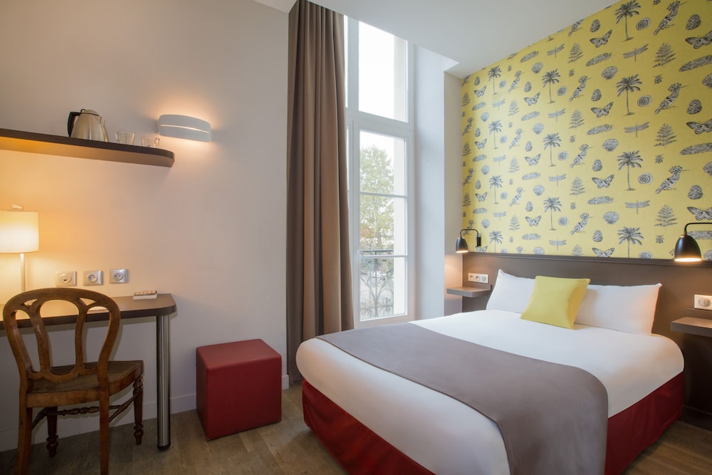 Standard Single Room thumbnail 5