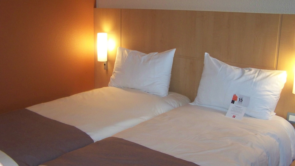 Room, 2 Twin Beds - Photo 3