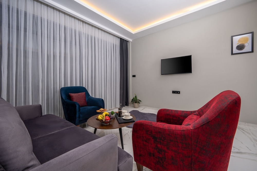 Family Suite, 3 Bedrooms, No Windows, Ground Floor photo 3