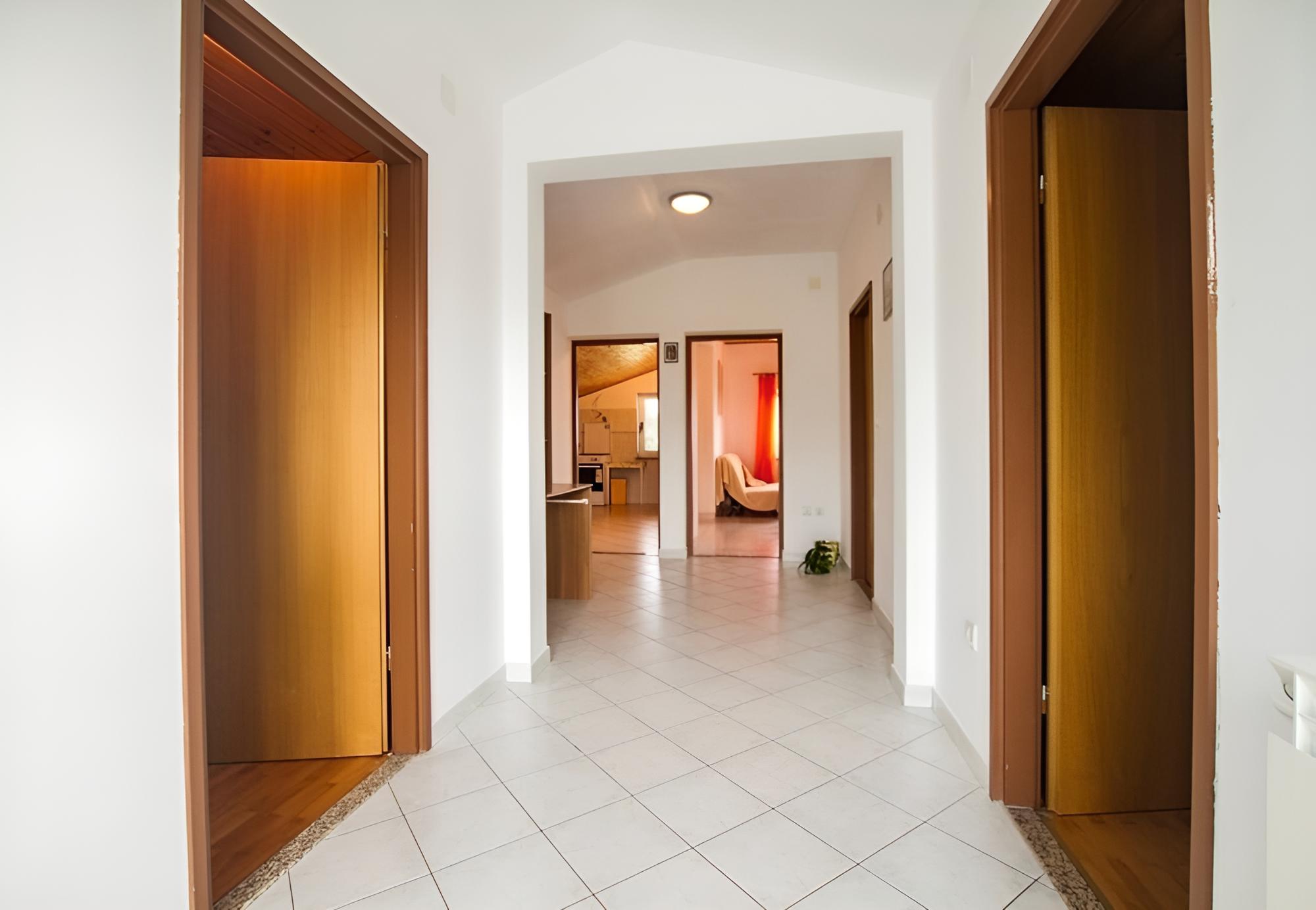 Apartment (Rar - with nice garden - Ana (6+2)) photo 1