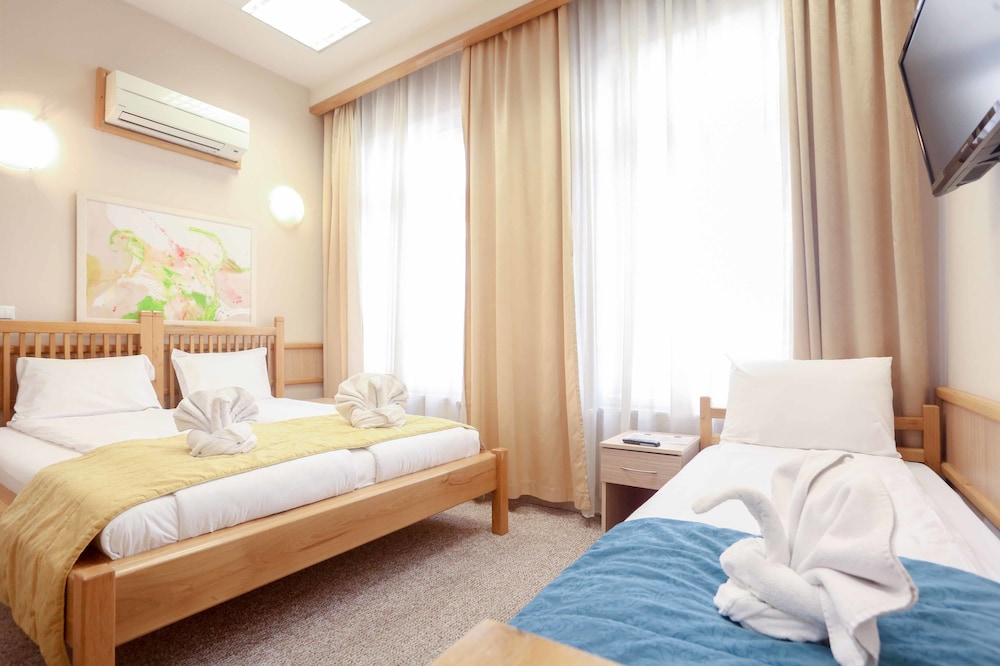 Luxury Studio, 1 Bedroom, City View