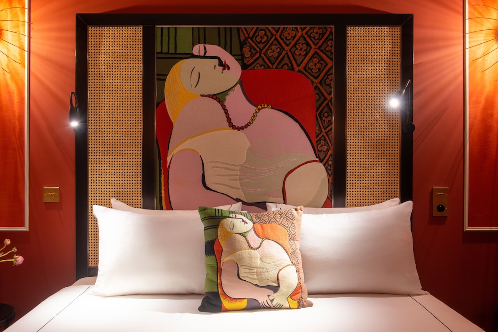 Double Room (Les Artistes)