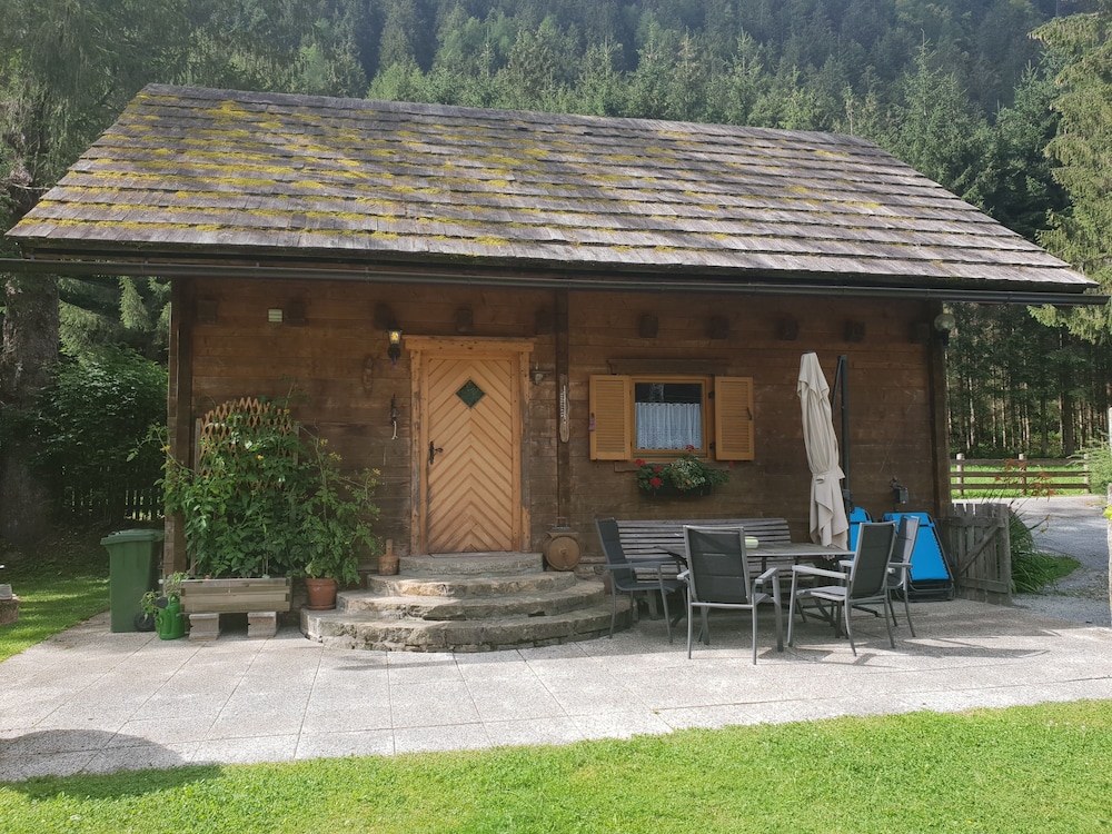 Deluxe Cottage photo 2