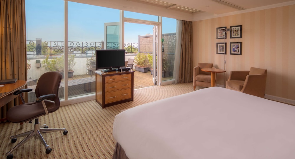 Terrace Suite, 1 King Bed, Terrace