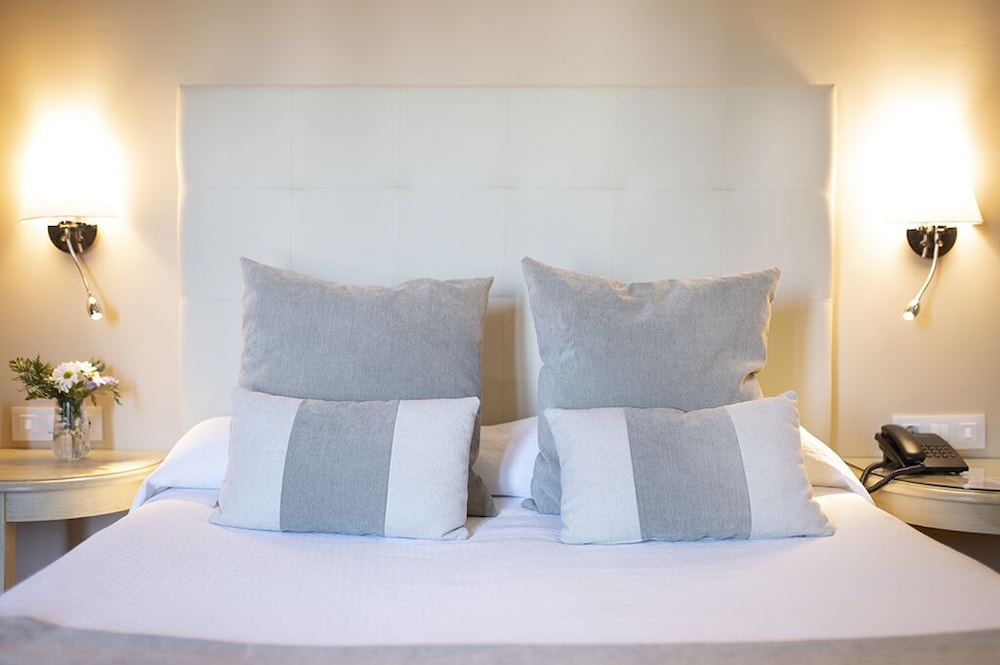 Double Room - Photo 6