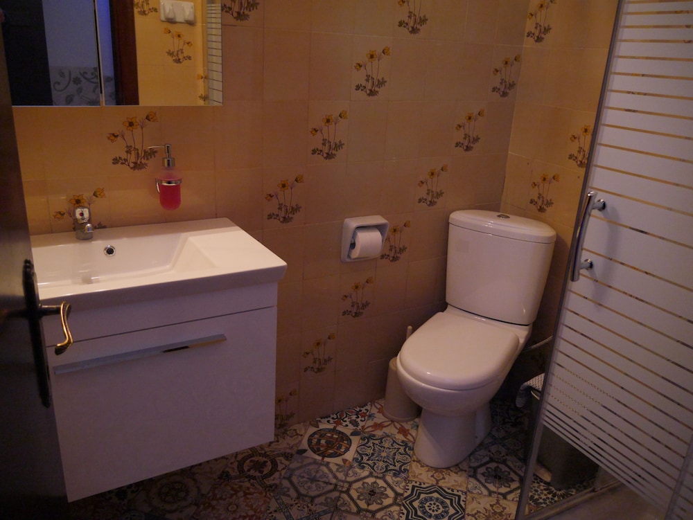 Apartment, 1 Bedroom with Garden View photo 2