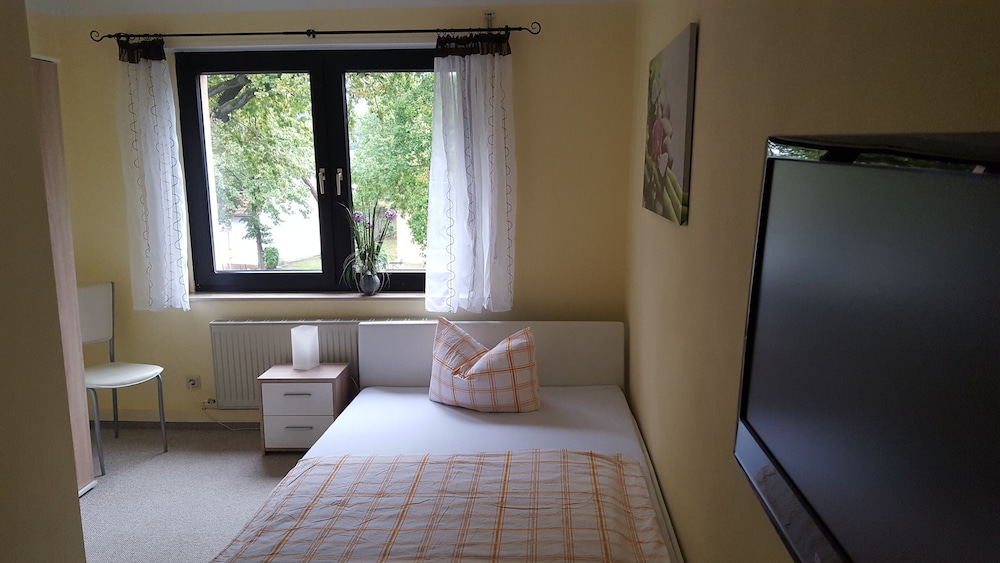 Basic Single Room (Single Bed)
