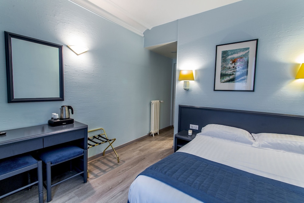Double Room Single Use, Non Smoking, Private Bathroom photo 1
