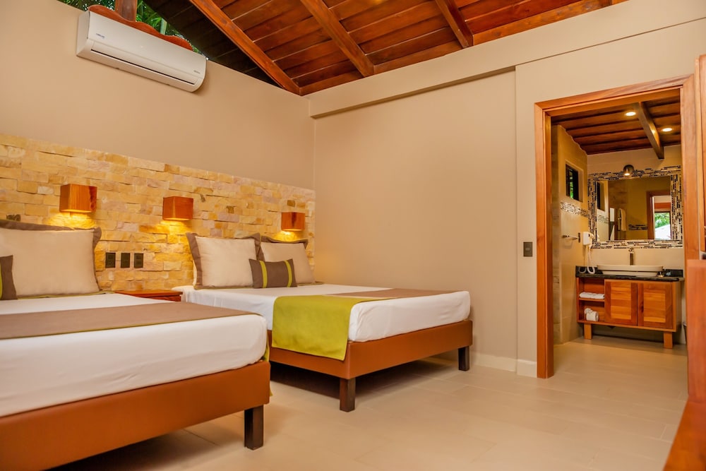 Superior Room, 2 Queen Beds, Terrace photo 2