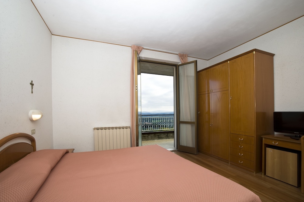 Basic Double Room, Balcony, Valley View - Photo 3
