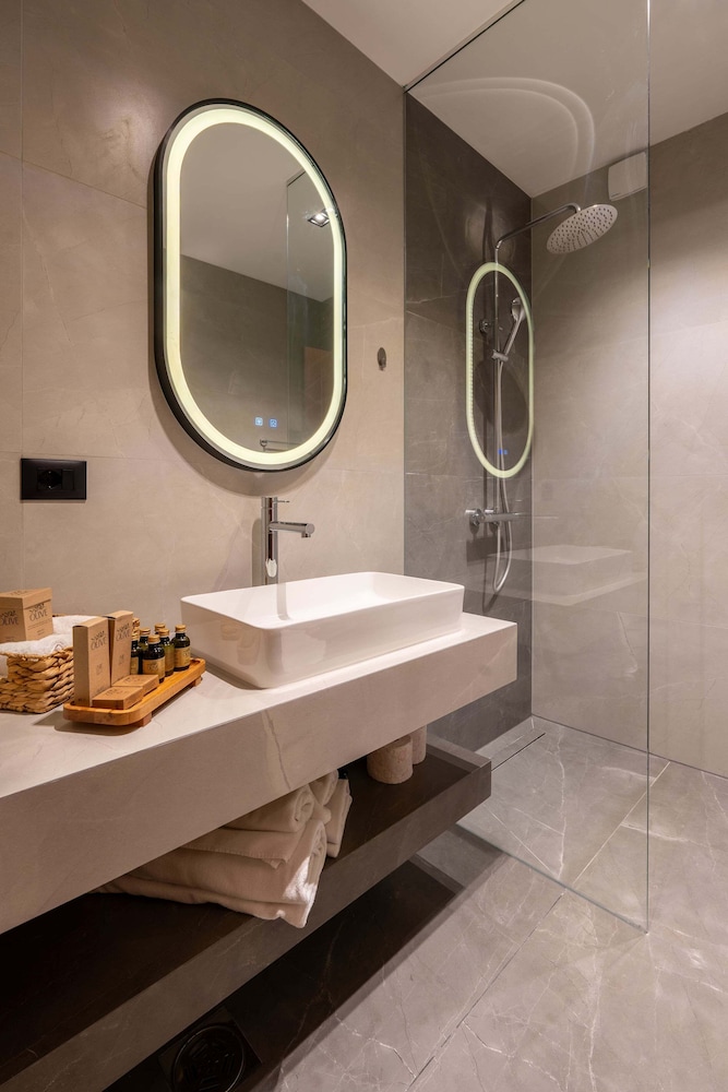 Standard Twin Room, Balcony, Garden View photo 3