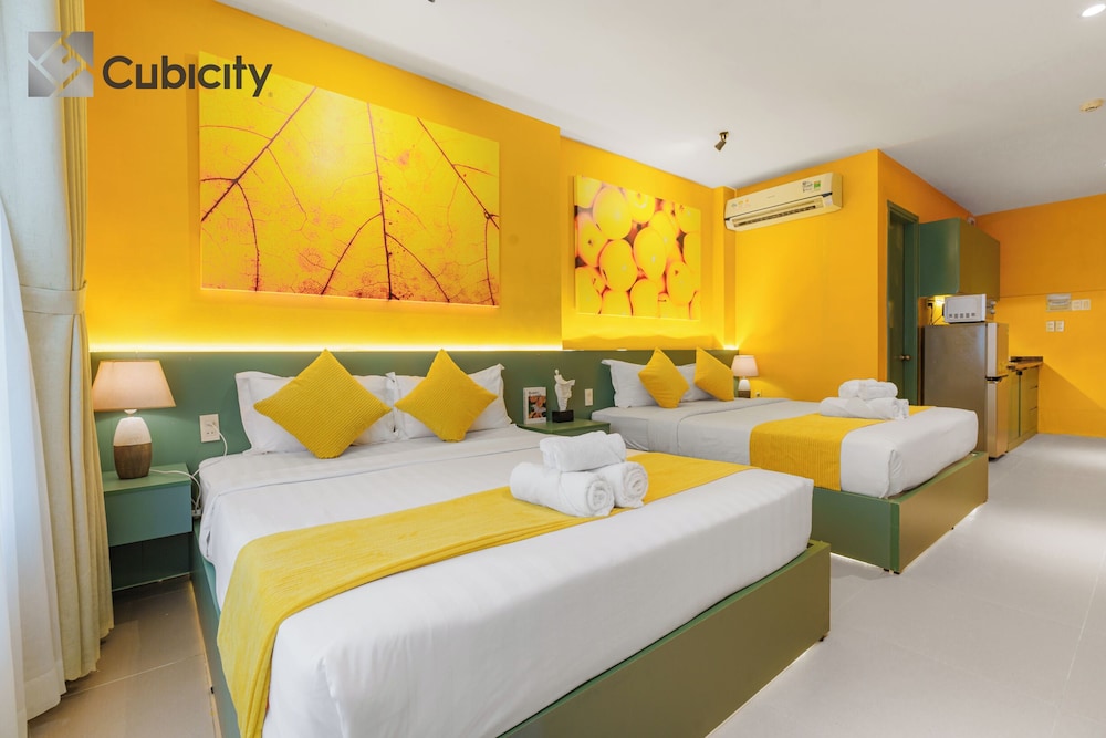 Standard Twin Room, City View