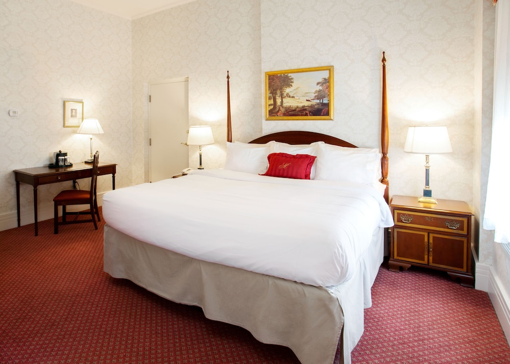 Standard Room, 1 King Bed photo 1