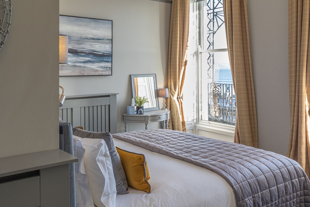 Deluxe Double or Twin Room, 1 Bedroom, Balcony, Sea View (Balcony) photo 2