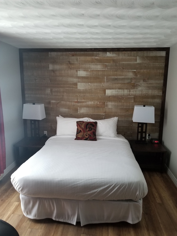 Luxury Suite