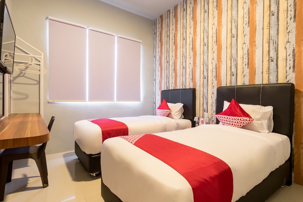 Deluxe Twin Room - Photo 1