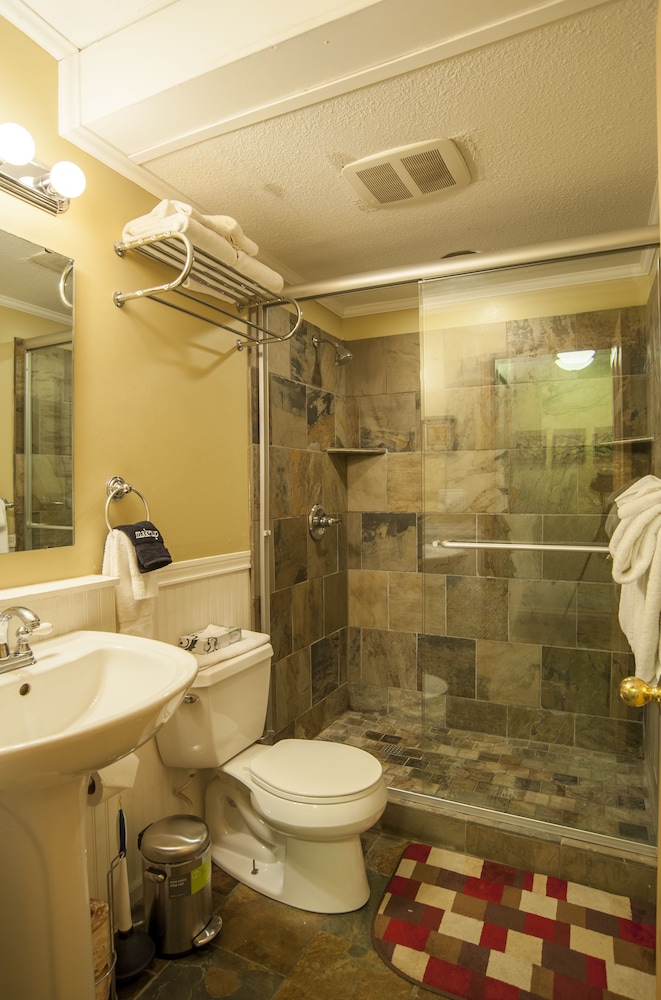 Traditional Condo, 1 Bedroom, Hot Tub, Mountainside photo 3